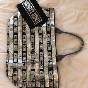 New Victoria’s Secret Tote